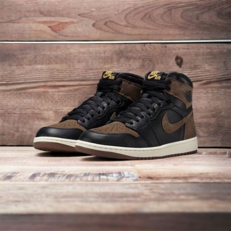 UD Jordan 1 Retro High OG Palomino Black/Mettalic Gold/Palomino/Sail