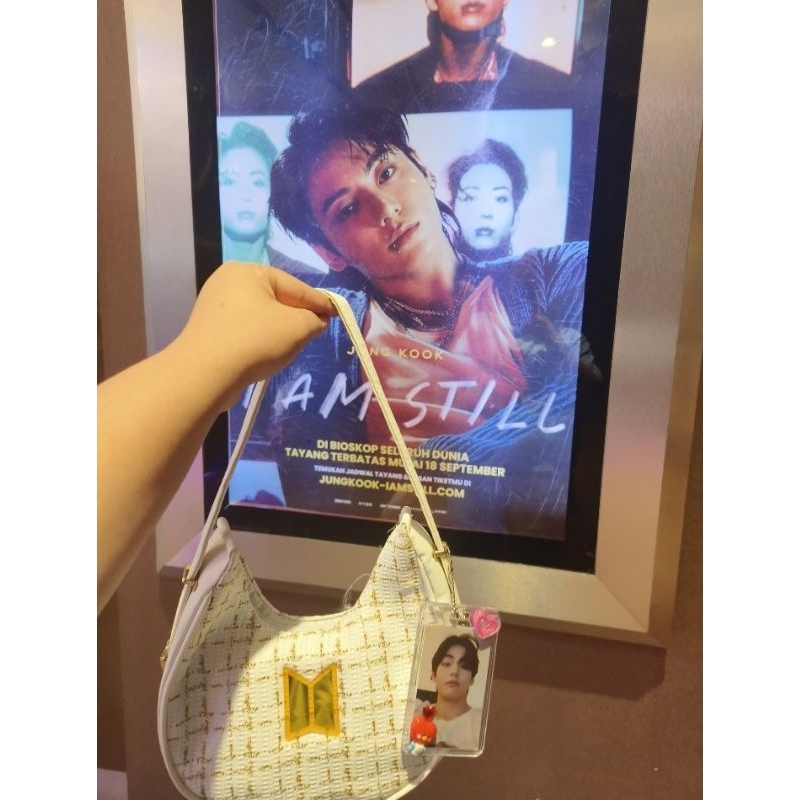 BTS SHOULDER BAG (TAS WANITA KPOP BTS)