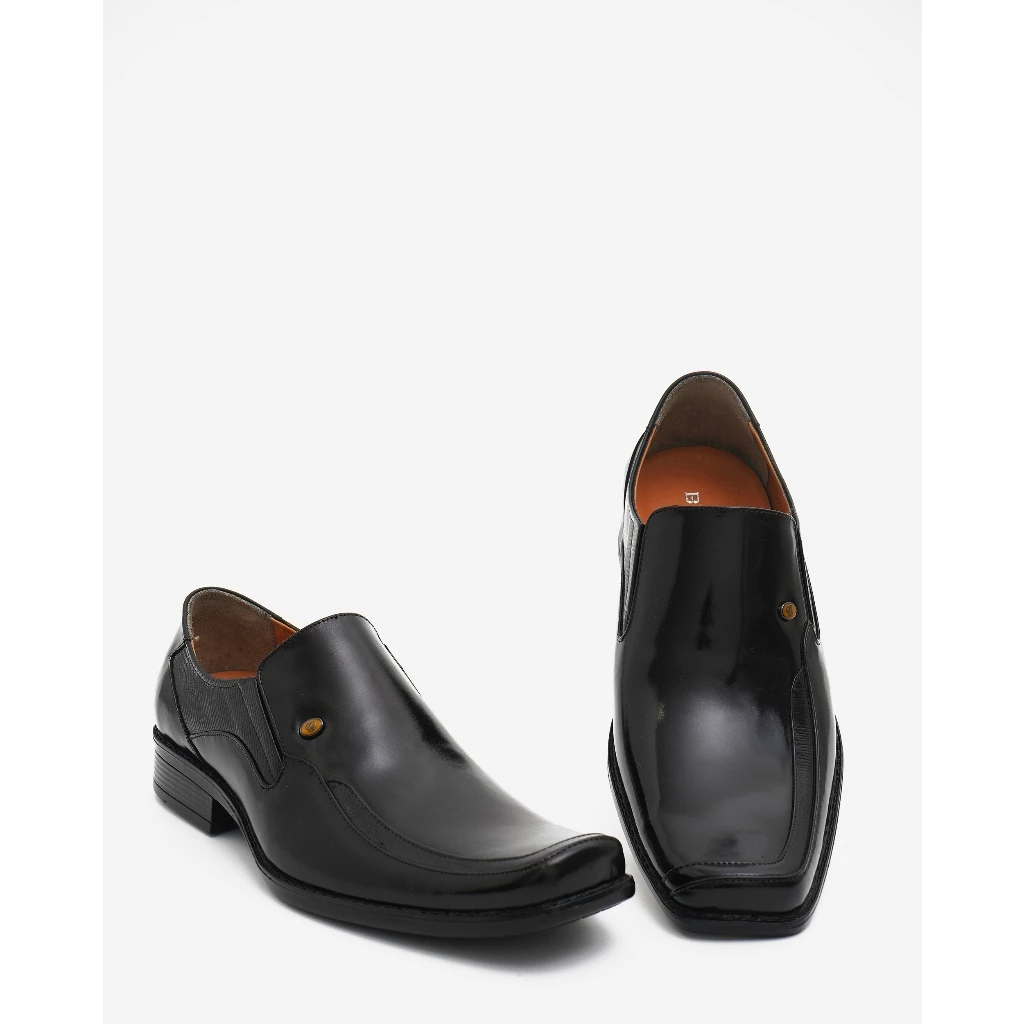 Buccheri Sepatu Pantofel Pria Kulit -Rodion Cp3740