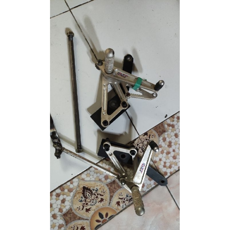 ub dkt pnp mx king + as arm