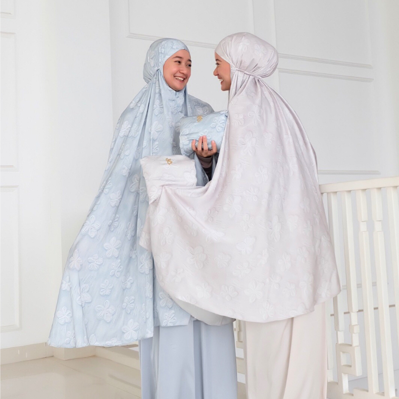 8scarves Mukena Silk / Prayer set - Zahira Collection