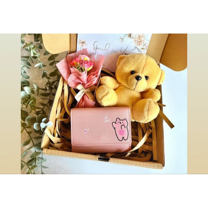 

Gift box kado unik special edisi cewek