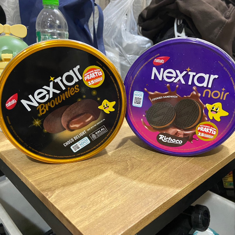 

Nextar kaleng choco deligh dan cookies sandwich 171gram