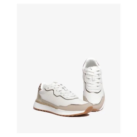 Buccheri Sneaker Wanita Reatha:BL3052-W