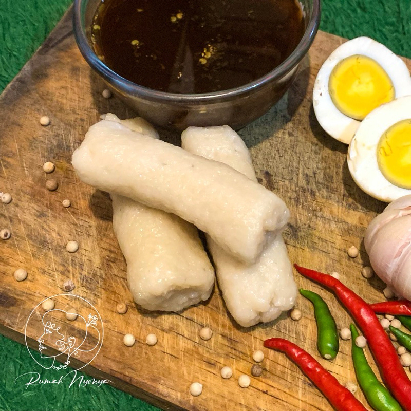 

PEMPEK LENJER RUMAH NYONYA KHAS PALEMBANG