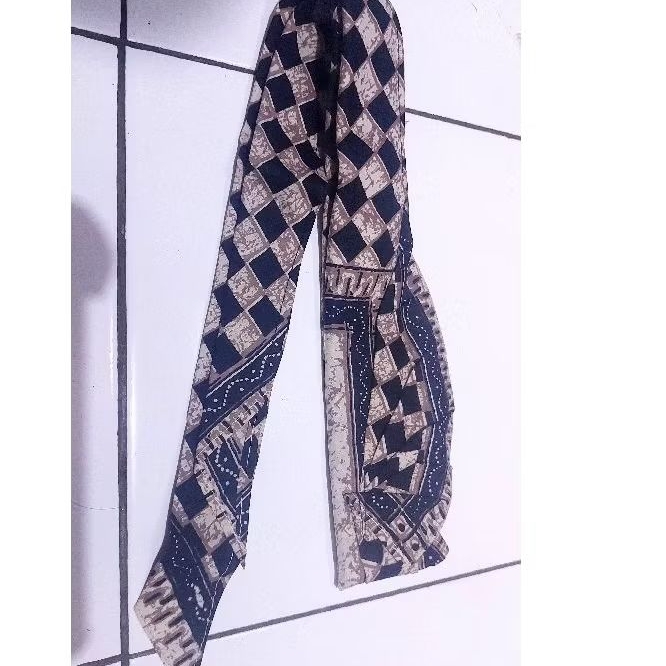 Udeng Bali  Setengah Jadi Batik