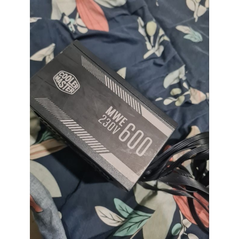 Cooler Master MWE600 600W PSU Hitam - Power Supply ATX