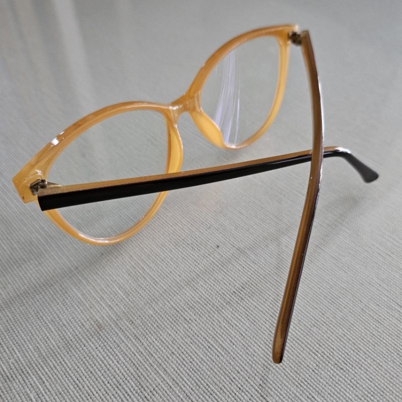 ANTI RADIASI  PRELOVED KACAMATA MINUS 0,5