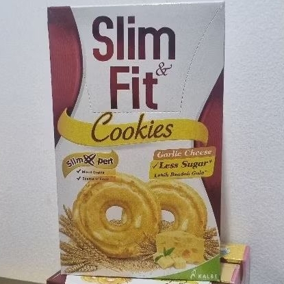 

Slim Fit Cookies Box isi 10 sachet