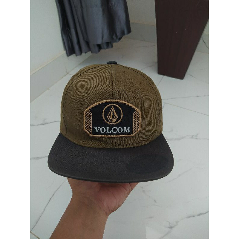topi volcom