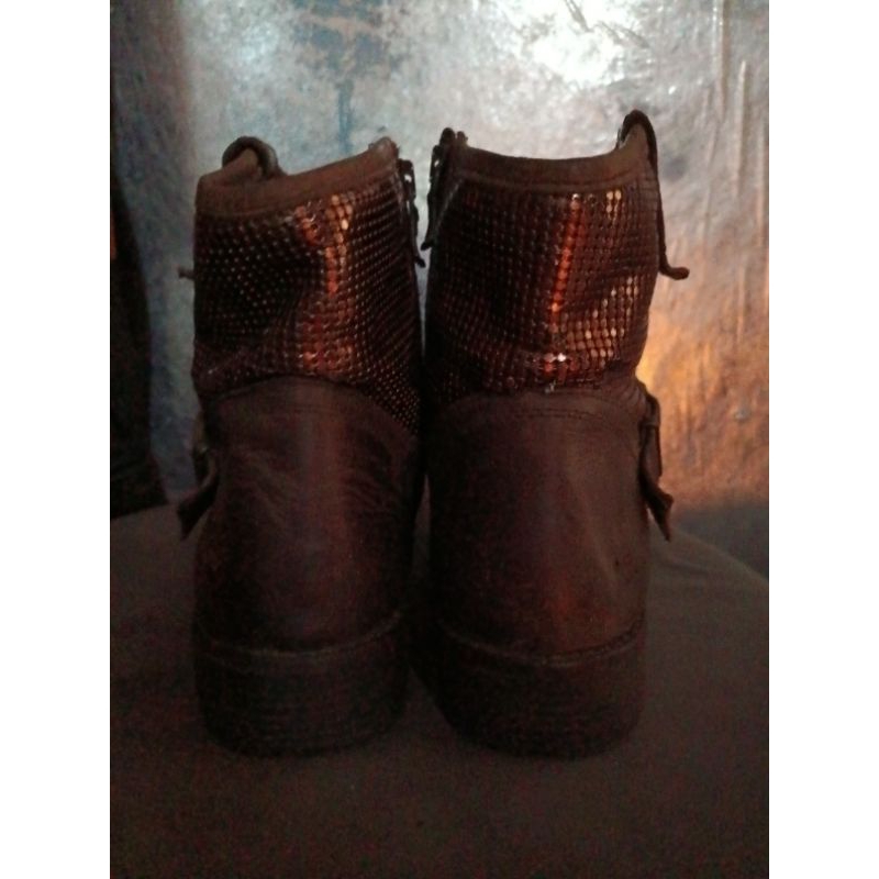 Sepatu boots Replay