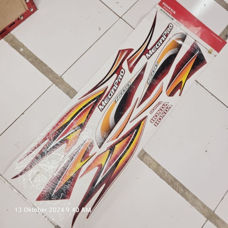 Stripe body Megapro set. 871X0-KEH-880ZB/ZC