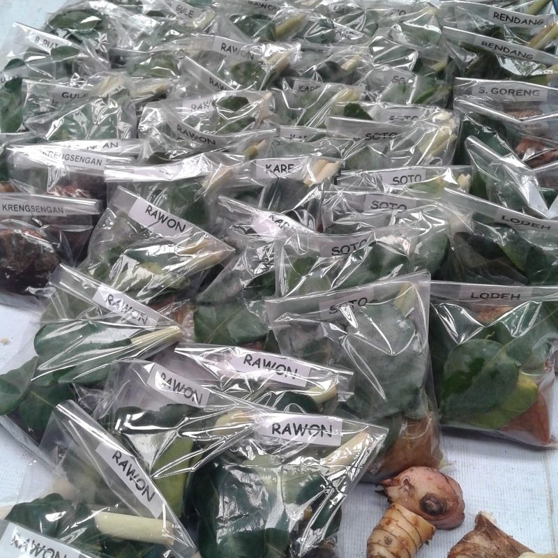 

Bumbu Masak Bu CHOTOB 250 gram (1 bks)