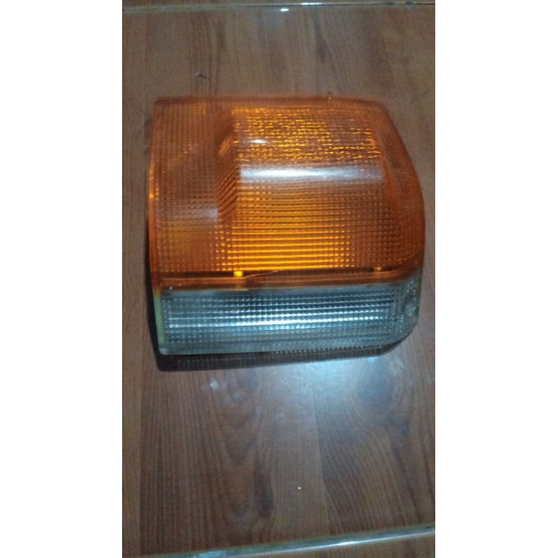 lampu sen depan reting Toyota kijang super th 89_90_91_92 bagian kanan