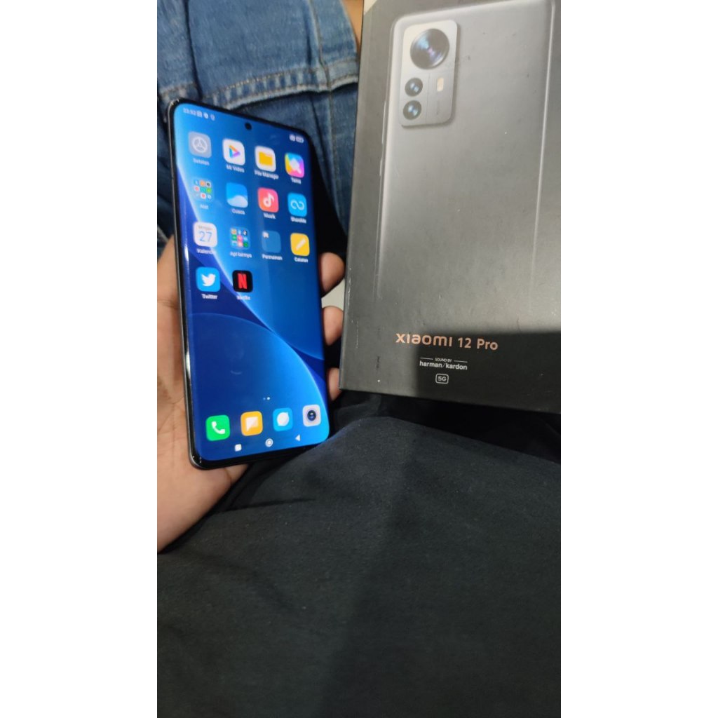 xiaomi 12 pro 12/256gb second fullset minus shadow