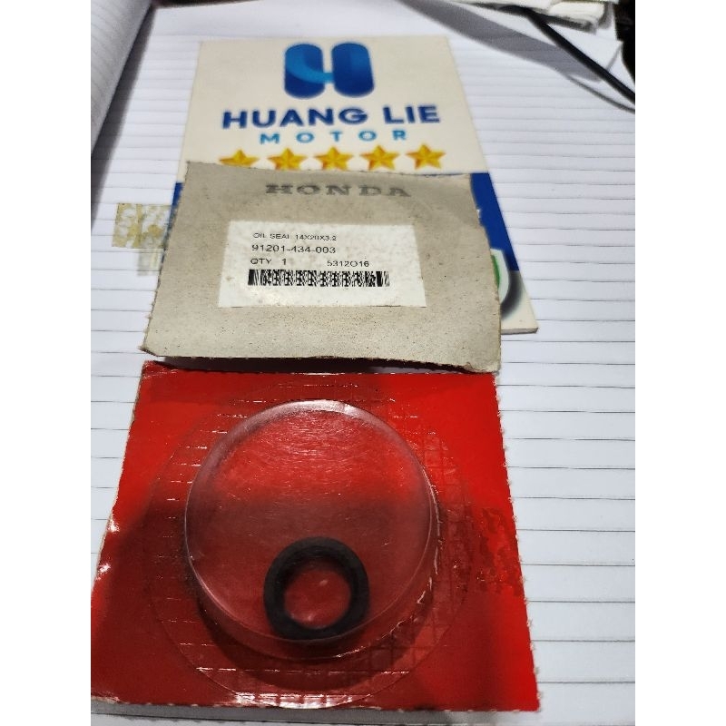 seal transmisi kanan vario/ beat 14x20x3.2 asli 91201-434-003