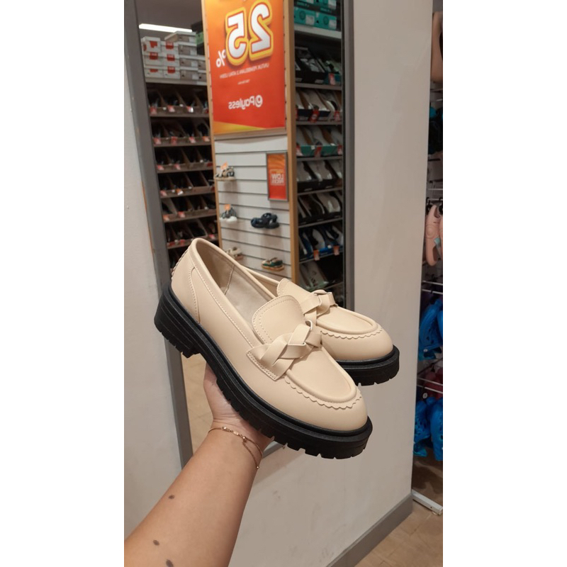 Payless Brash Royalty Womens Octavia Lug Loafers - White