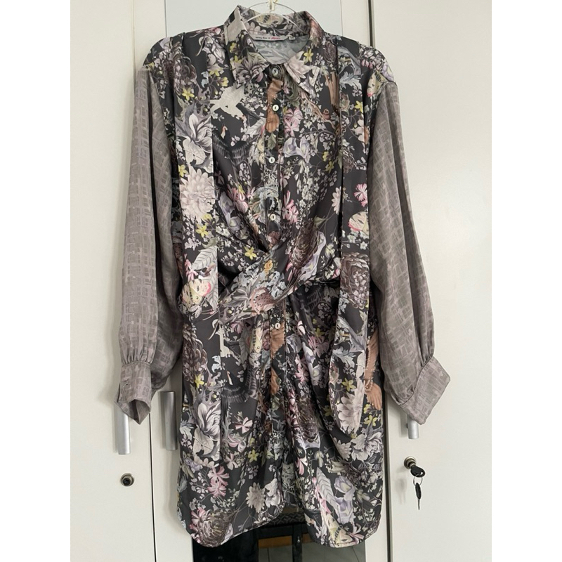 preloved Blouse benang jarum x raisa buttonscarves