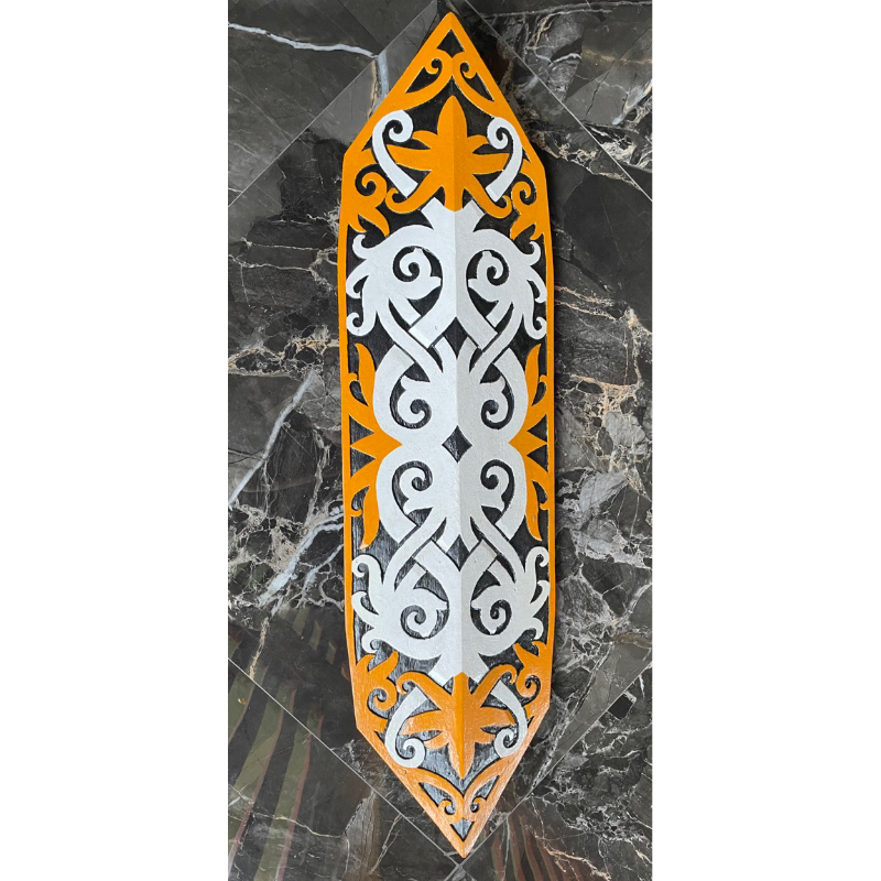 perisai dayak / tameng dayak / hiasan dinding