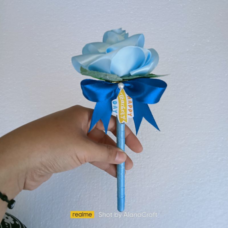 

kado hari guru/single rose/kado guru/bolpoin mawar