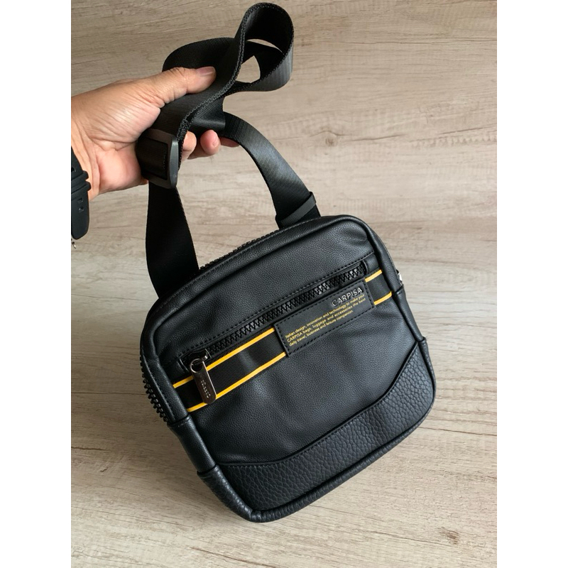 Carpisa Sling Bag