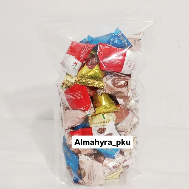 

Coklat Kurma Almond 1kg