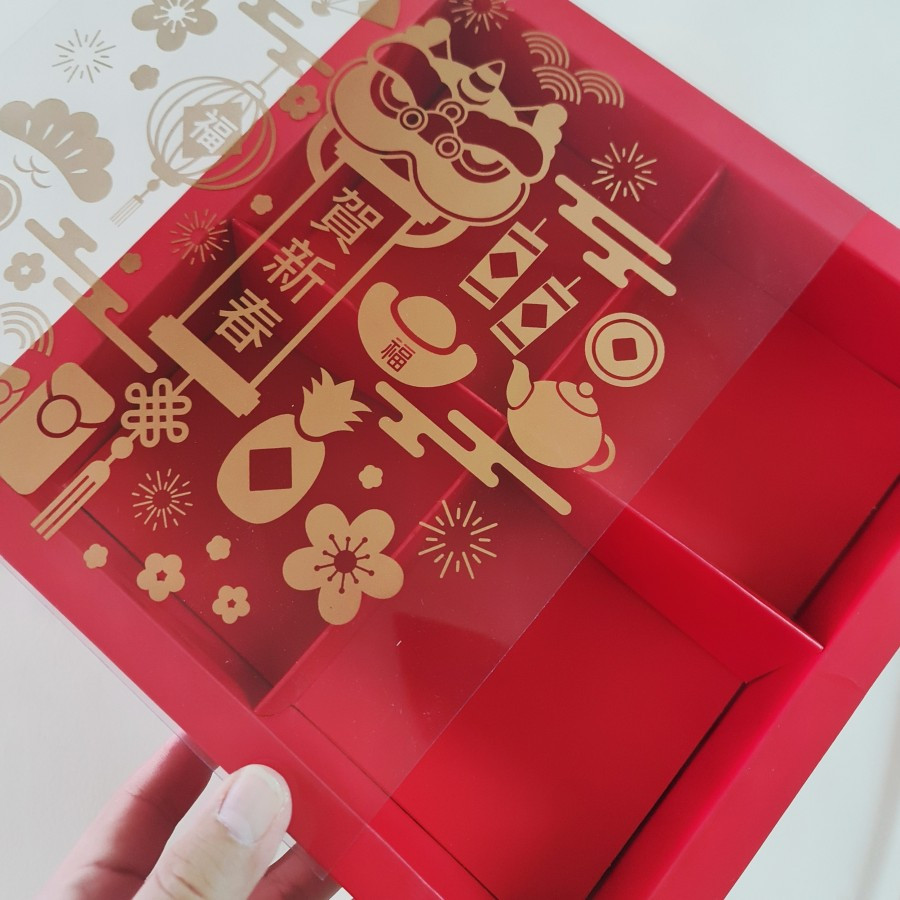

10 pcs box mika imlek kemasan cookies sekat 9 ukuran 7x7x4cm warna merah cny