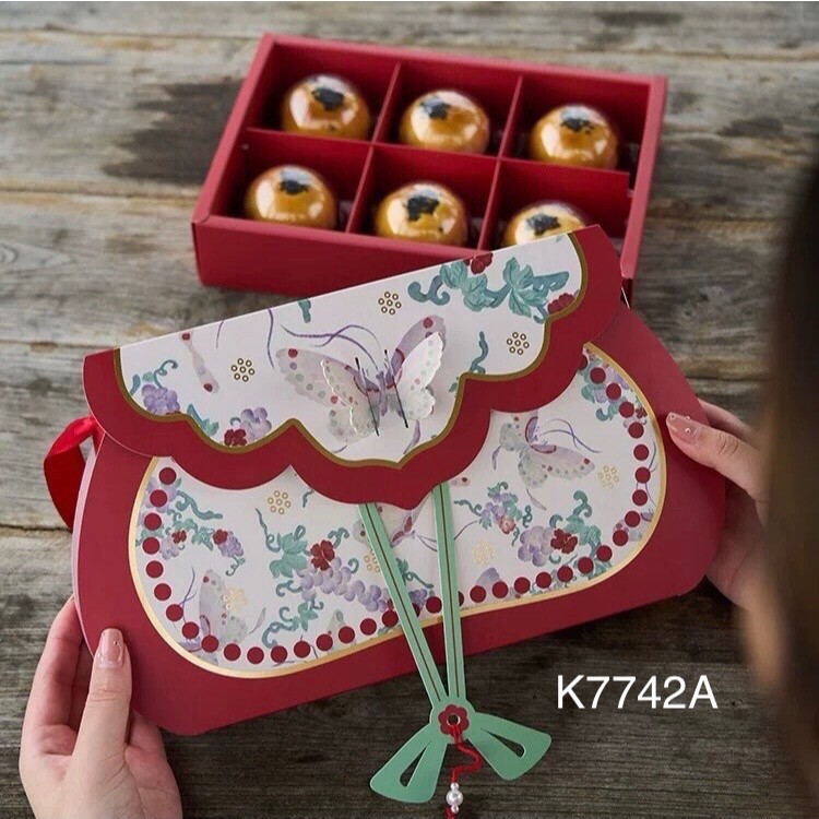 

Kotak Imlek K7742 dus/ Box Sincia sekat 6/ K77 Mooncake/ Cookies