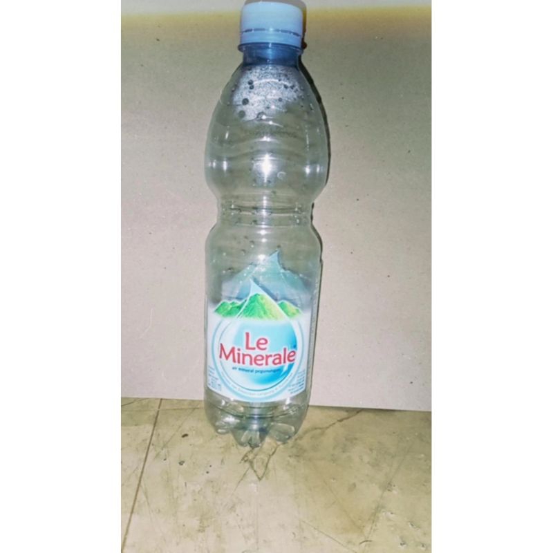 

botol bekas le mineral ukuran 600ml