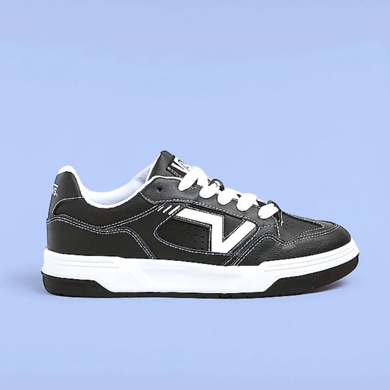 VANS UPLAND LEATHER BLACK / WHITE