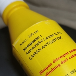 Rivanol Kucing Cairan Anti Septik