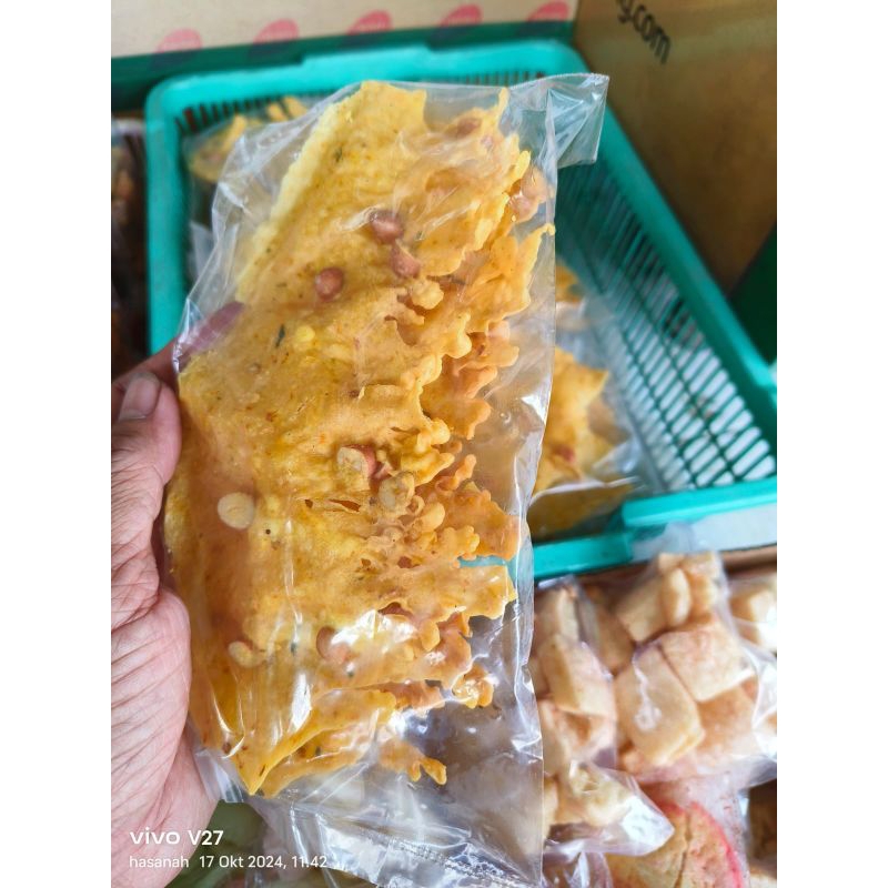 

Rempeyek kacang/peyek kacang renyah enak gurih