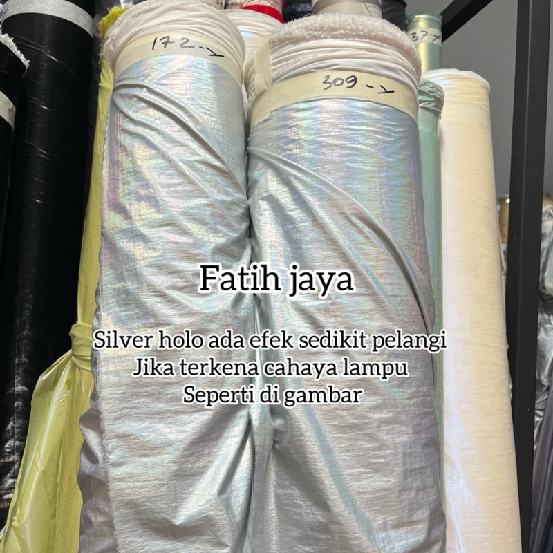 NEW kain Hologram Silver cringkel kusut bahan parasut waran silver ada sedikit efek pelangi nya sepr