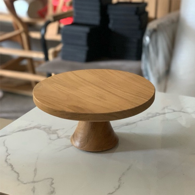 

Cake stand/tatakan kue kayu jati / tatakan kue ultah