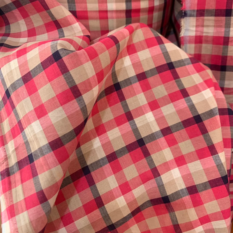 kain katun motif - kain katun paris lux - kain katun motif kotak kotak - kain katun paris supreme