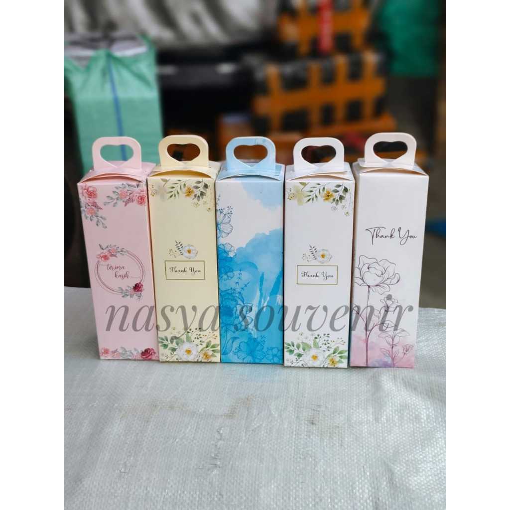 

isi 100pcs kemasan untuk box botol tumbler tenteng motif cantik