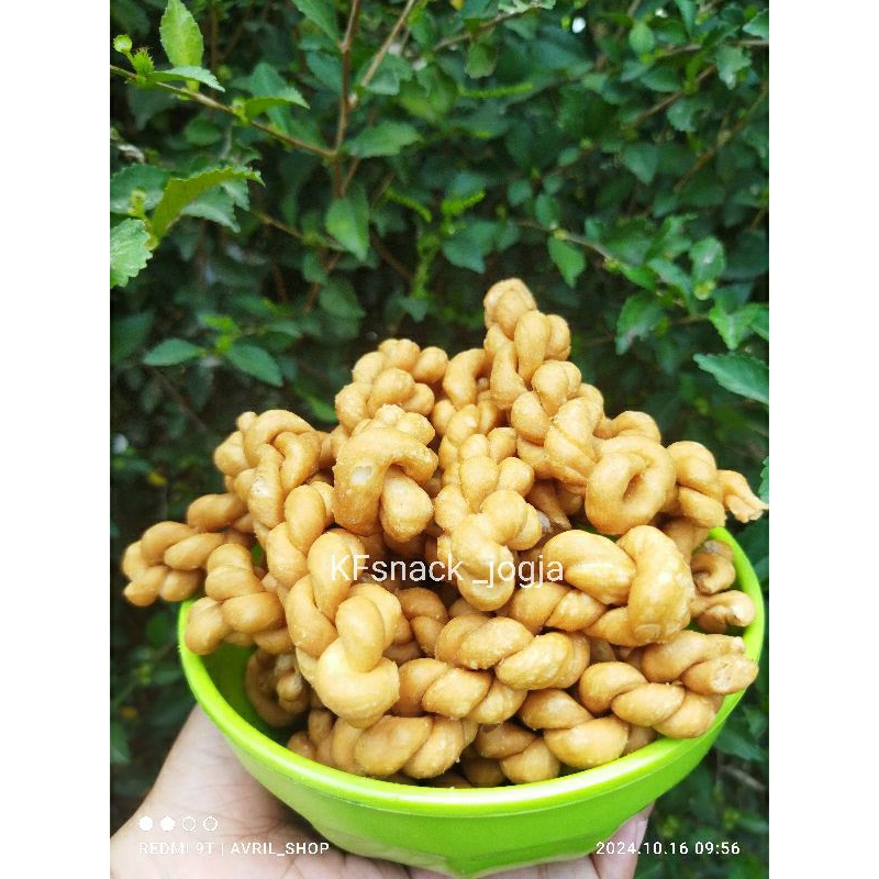 

untir untir/kue tambang/camilan untir untir original