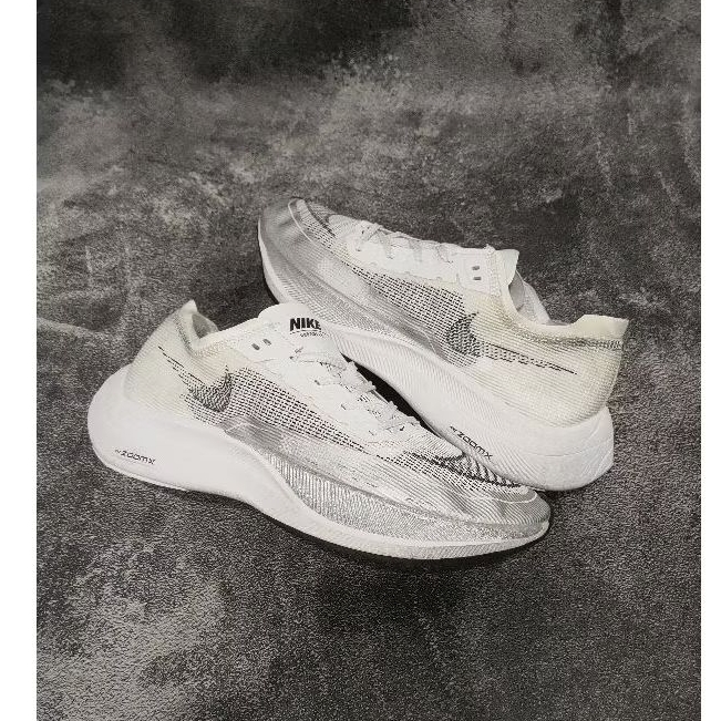 N1KE VAPORFLY (Sepatu Second)