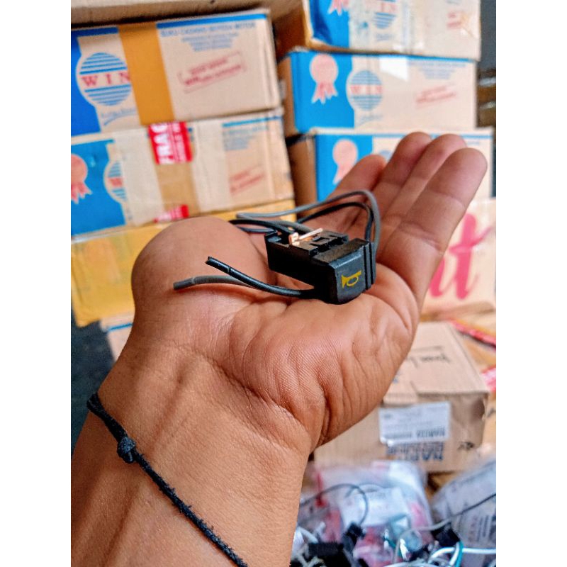 Tombol Klakson Astrea Grand Impressa Legenda