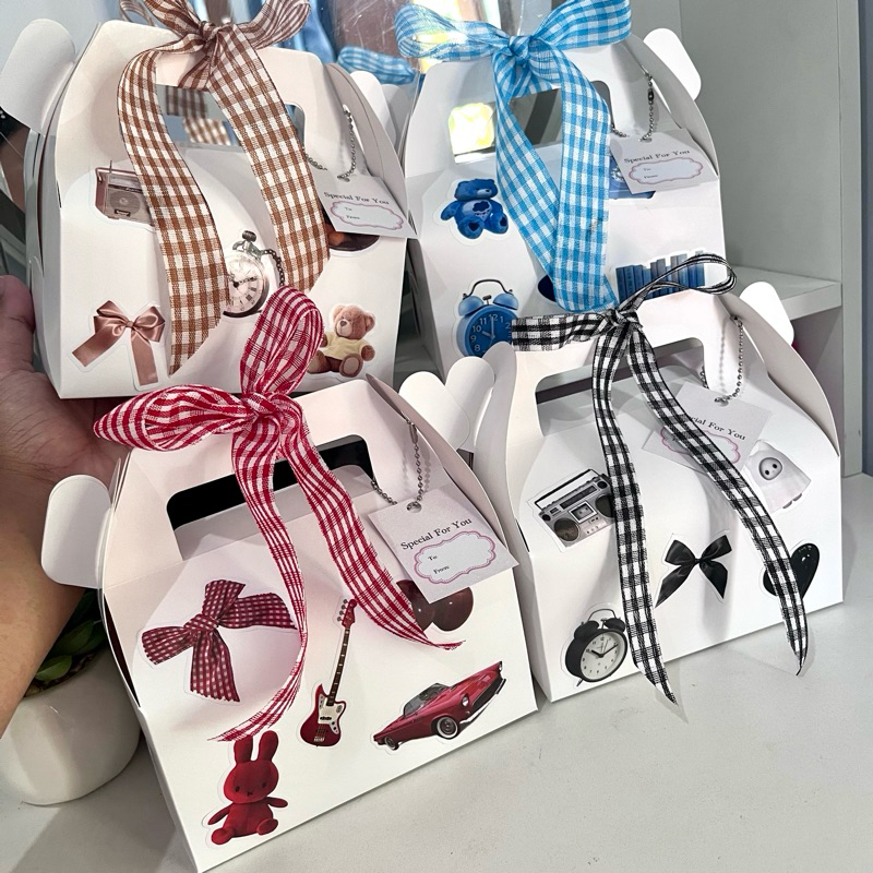 

PAKET USAHA GABLE BOX (S) | sudah termasuk pita, sticker, dll |BACA DESKRIPSI