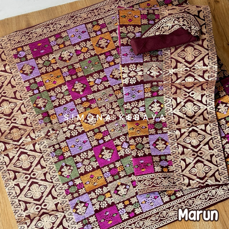 Set Couple Kamen, Saput dan Udeng Bali Songket Bordir Premium Bunga