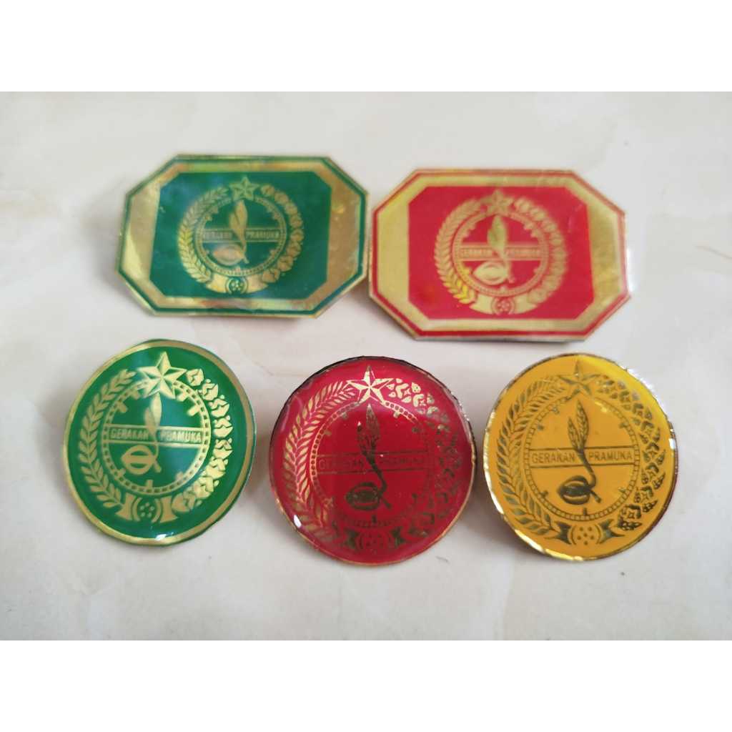 Pin Topi Putra Putri Pramuka Siaga, Penggalang, Penegak / Pin Topi Pramuka SD, SMP, SMA