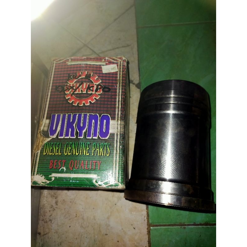 CYLINDER LINER KUBOTA RD 105. BURENG KUBOTA RD 105. LINER RD105