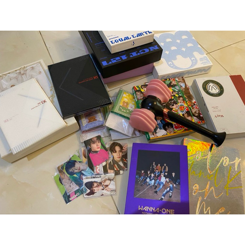 LUCKY BOX NCT WAYV BLACKPINK WANNAONE X1 127 DREAM PC PHOTOCARD ALBUM POSTCARD SEASON GREETING LIGHT