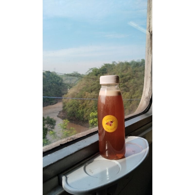 

Yammi Bee Madu Murni Kemasan 300ml