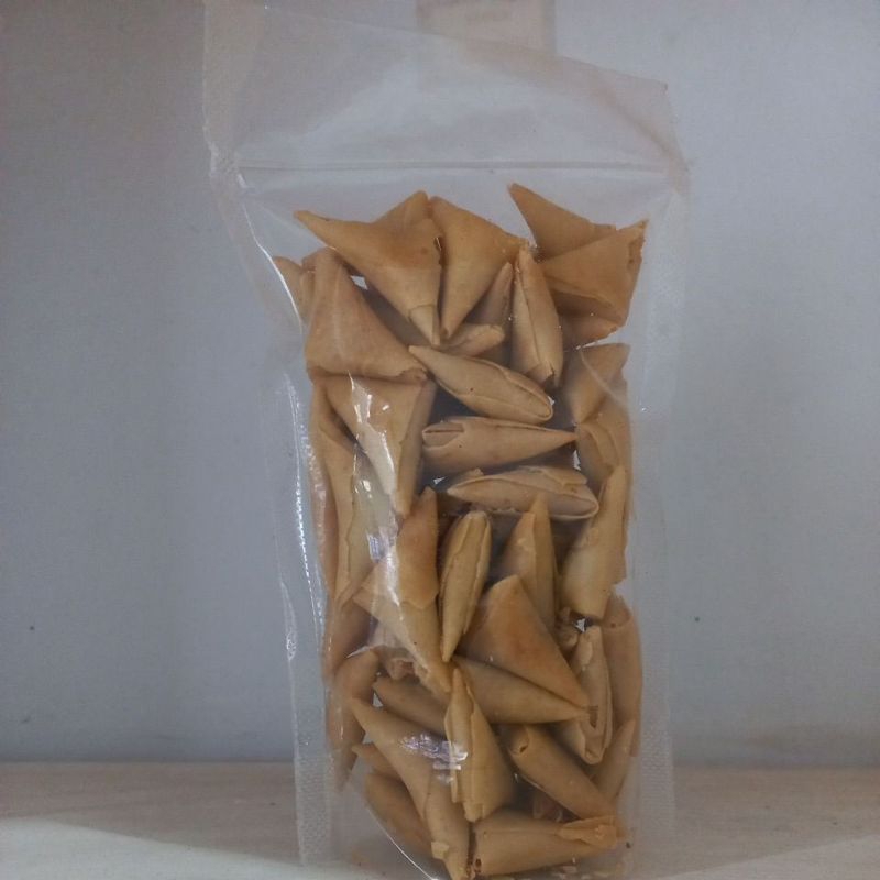 

Samosa isi udang rebon 180gr