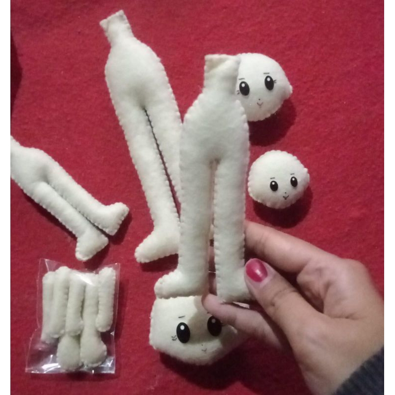 Boneka flanel dengan hias wajah, aplikasi boneka flanel polosan