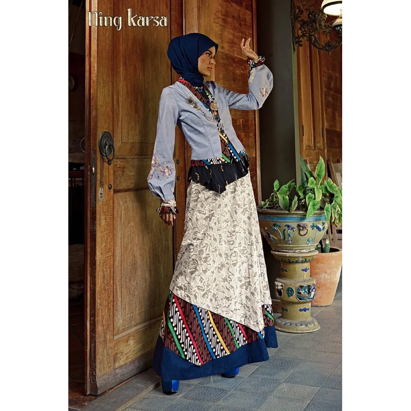 GAMIS TUNEECA LAKSMITA TRISNA T-1014014 TUNEECA NINGKARSA /DRESS KOMBINASI BATIK DESAIN MODERN KEKIN