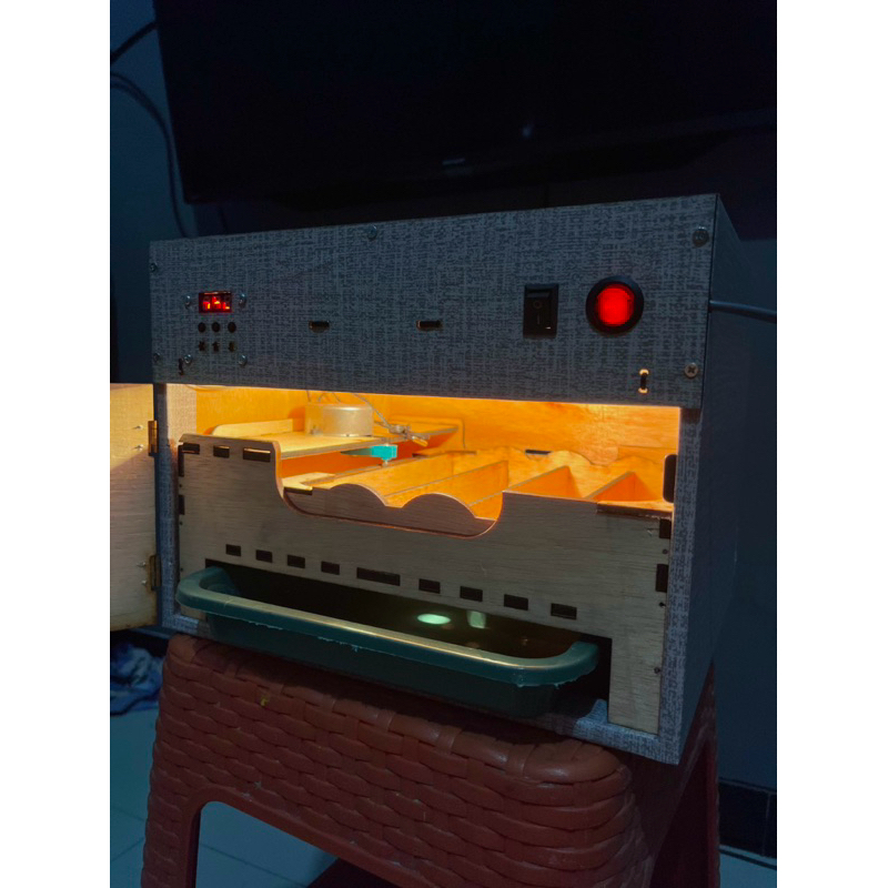 mesin penetas telur full otomatis kapasitas 18 telur bekas