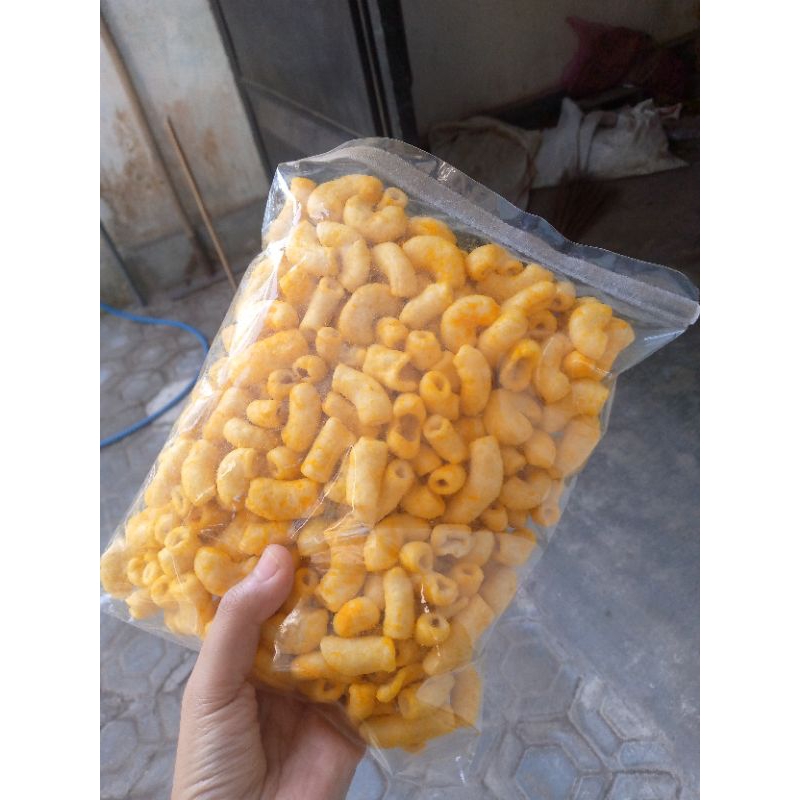 

makaroni/krupuk/kripik/jajanan/camilan/lauk pauk/jajanan anak/camilan anak/jajanan murah/camilan murah/jajanan sekolahan/snack